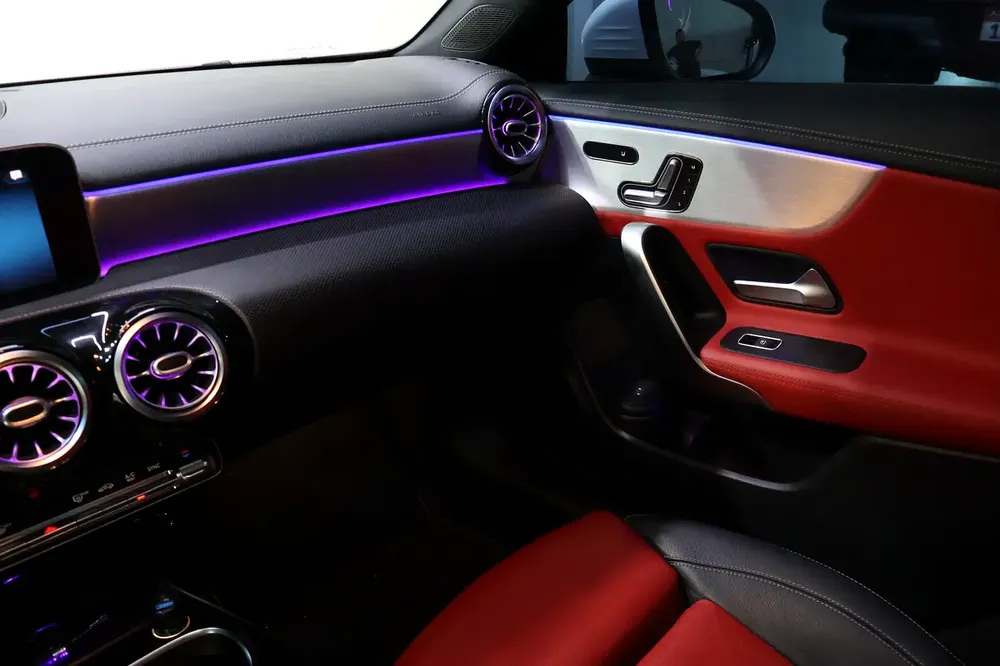 2020!! Mercedes-Benz CLA 250 AMG  || GCC || All Service Done - Image 10