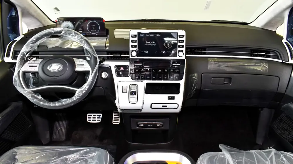 Hyundai Staria Royal Edition 2026 GCC Specs - Image 13