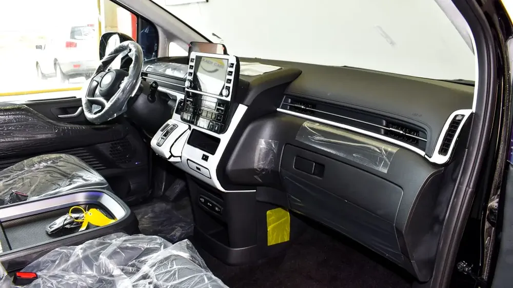 Hyundai Staria Royal Edition 2026 GCC Specs - Image 18