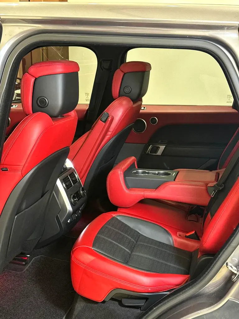 Land Rover Range Rover Sport HSE 2021 | GCC Specs | Low Mileage - Image 12
