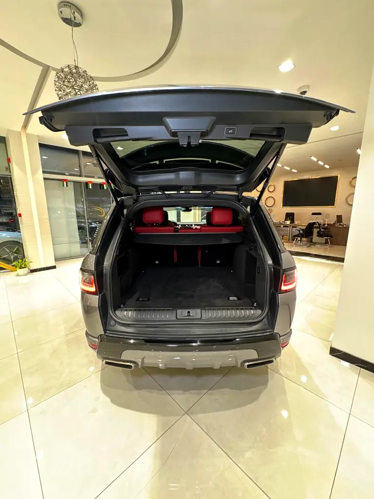 Land Rover Range Rover Sport HSE 2021 | GCC Specs | Low Mileage - Image 14