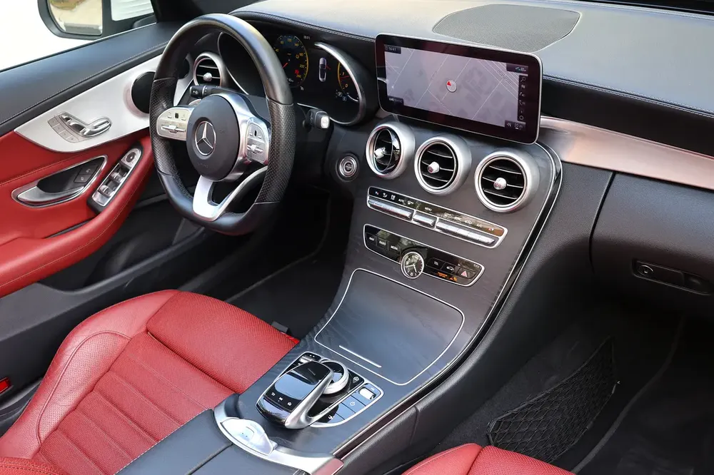 Mercedes-Benz C200 Coupe 2020, GCC Specs - Pristine Condition - Image 17