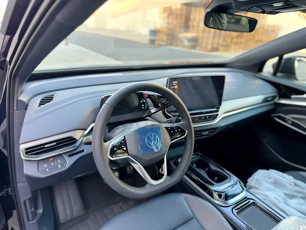 2022 Volkswagen ID.4 Pro - Electric SUV - Excellent Condition - Image 4