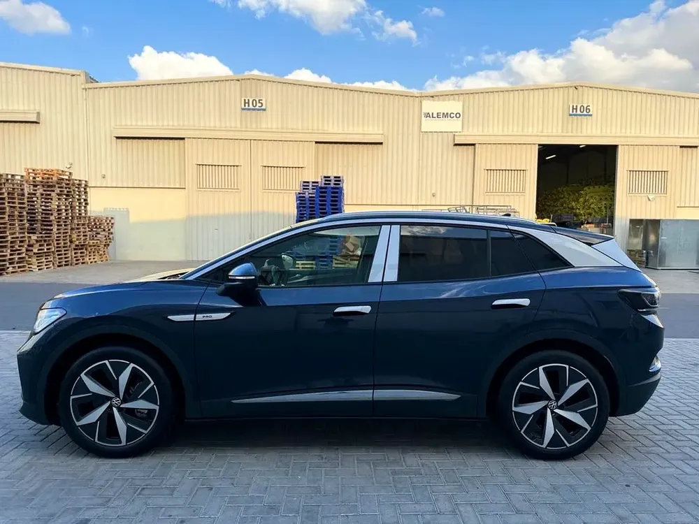 2022 Volkswagen ID.4 Pro - Electric SUV - Excellent Condition - Image 6