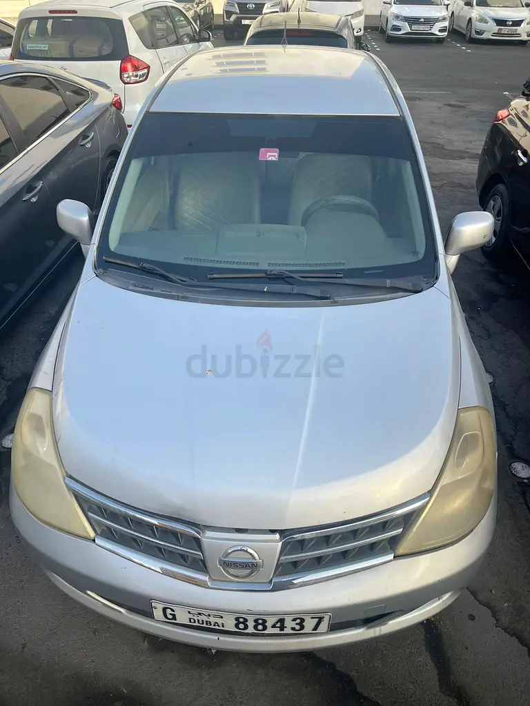 Nissan Tiida 2012 perfect condition original Dunlop tyre.. - Image 13