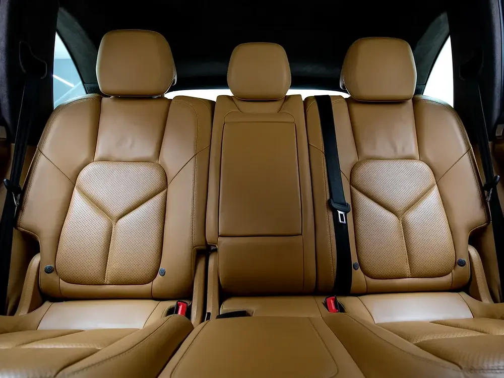 2013 | Porsche | Cayenne | GTS | GCC Spec - Image 14