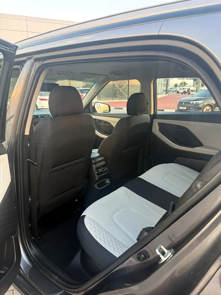 Hyundai crita 2022, 1.6 engine, GCC - Image 10
