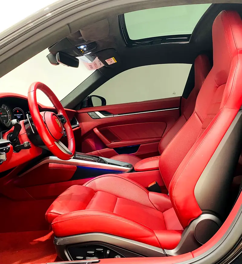 PORSCHE
911 TURBO S
MODEL : 2024
25000 K M
GCC SPECS - Image 10