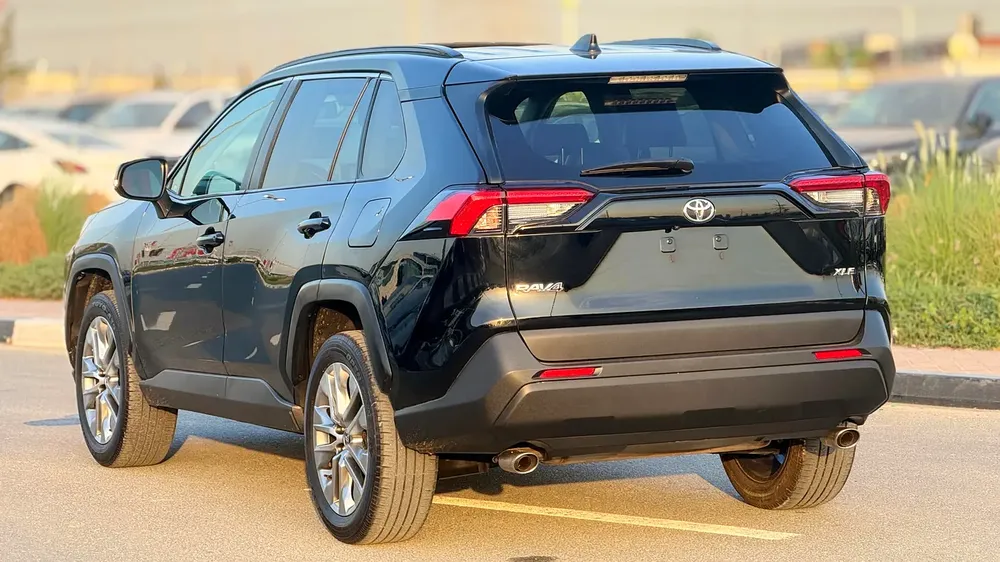 2023 Toyota RAV4 XLE Premium - American Specs - Pristine Condition - Image 10