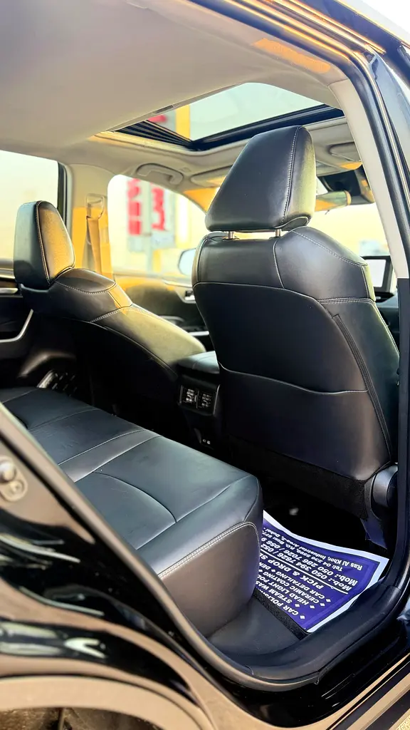2023 Toyota RAV4 XLE Premium - American Specs - Pristine Condition - Image 13