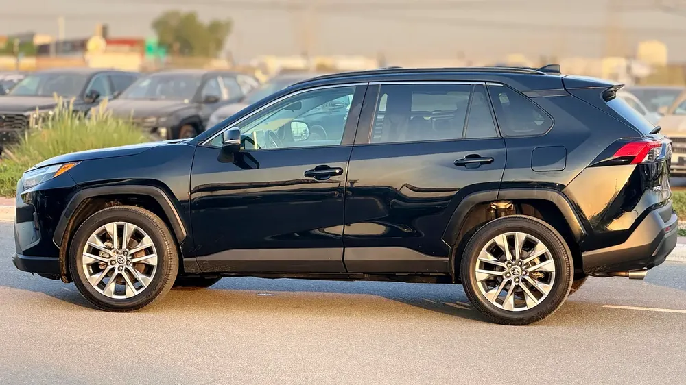 2023 Toyota RAV4 XLE Premium - American Specs - Pristine Condition - Image 6