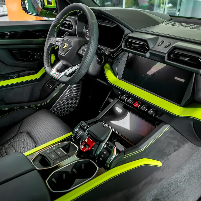 2025  LAMBORGHINI URUS SE  ( BRAND NEW ) - Image 10