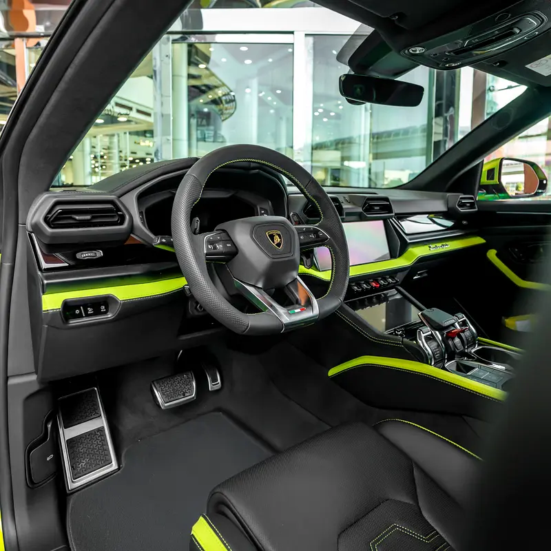 2025  LAMBORGHINI URUS SE  ( BRAND NEW ) - Image 6