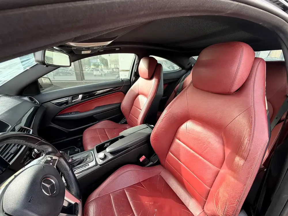 2012 Mercedes-Benz C-Class C250 Sport | GCC Specs | Excellent Condition - Image 4