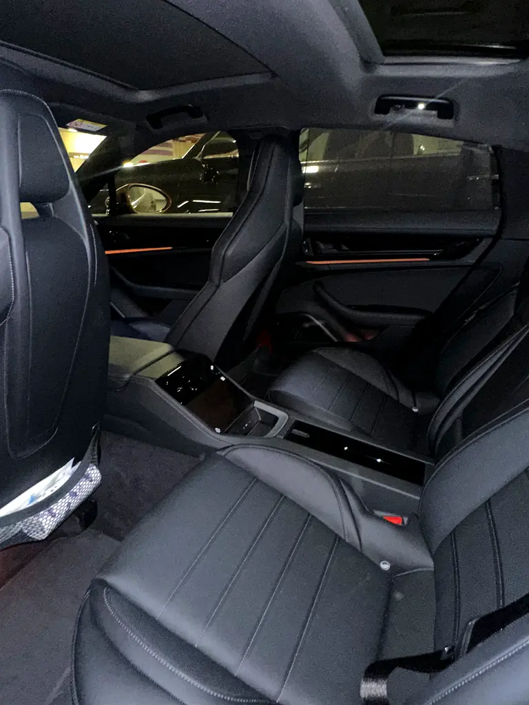 Porsche Panamera Standard 2025 GCC Specs - Image 4