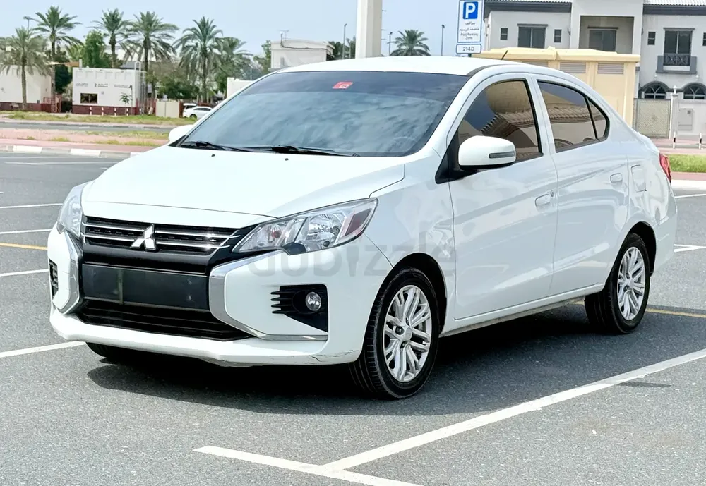 Mitsubishi attrage 2022MY less driven excellent condition - Image 4