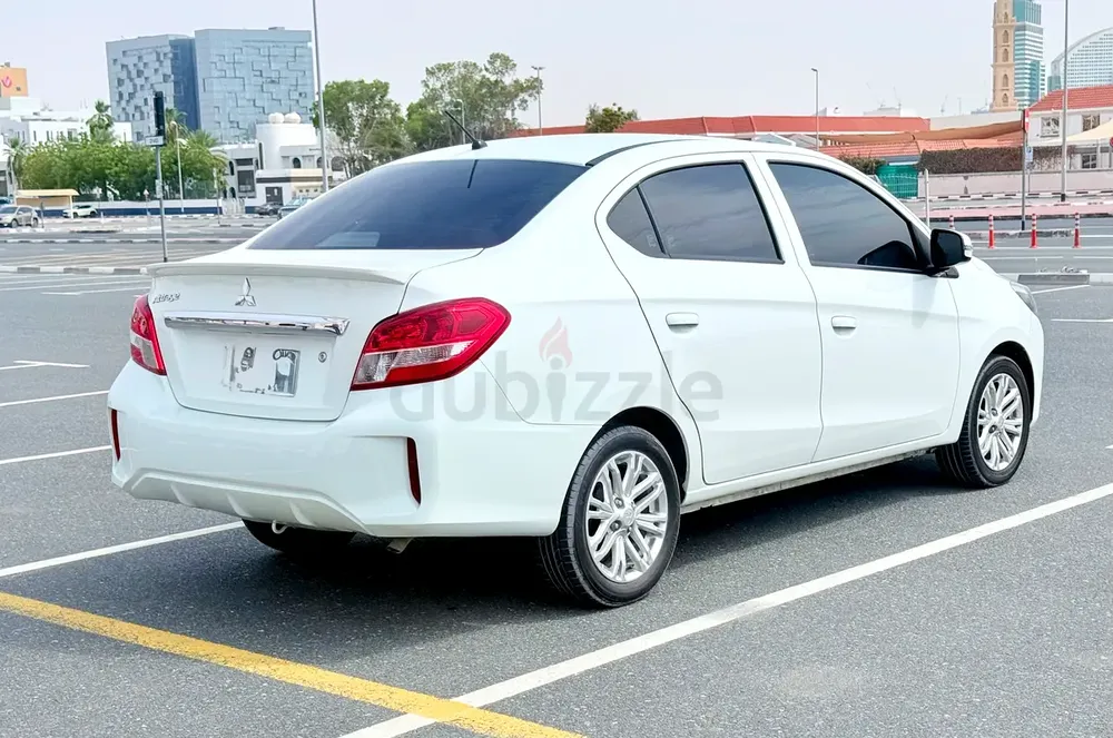 Mitsubishi attrage 2022MY less driven excellent condition - Image 6