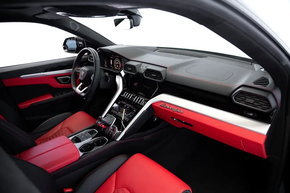 MATT BLACK | BANG & OLUFSEN | MASSAGE + VENTILATION SEATS | WARRANTY AVAILABLE - Image 11