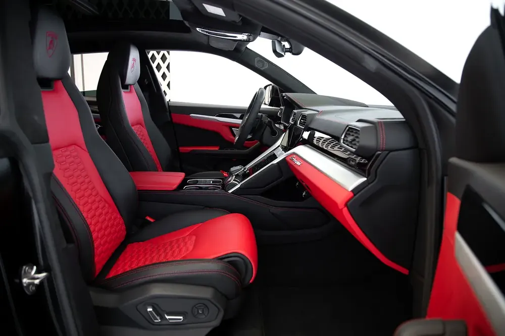 MATT BLACK | BANG & OLUFSEN | MASSAGE + VENTILATION SEATS | WARRANTY AVAILABLE - Image 12