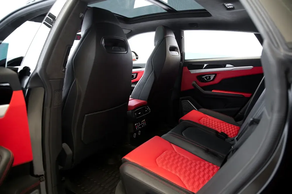 MATT BLACK | BANG & OLUFSEN | MASSAGE + VENTILATION SEATS | WARRANTY AVAILABLE - Image 8
