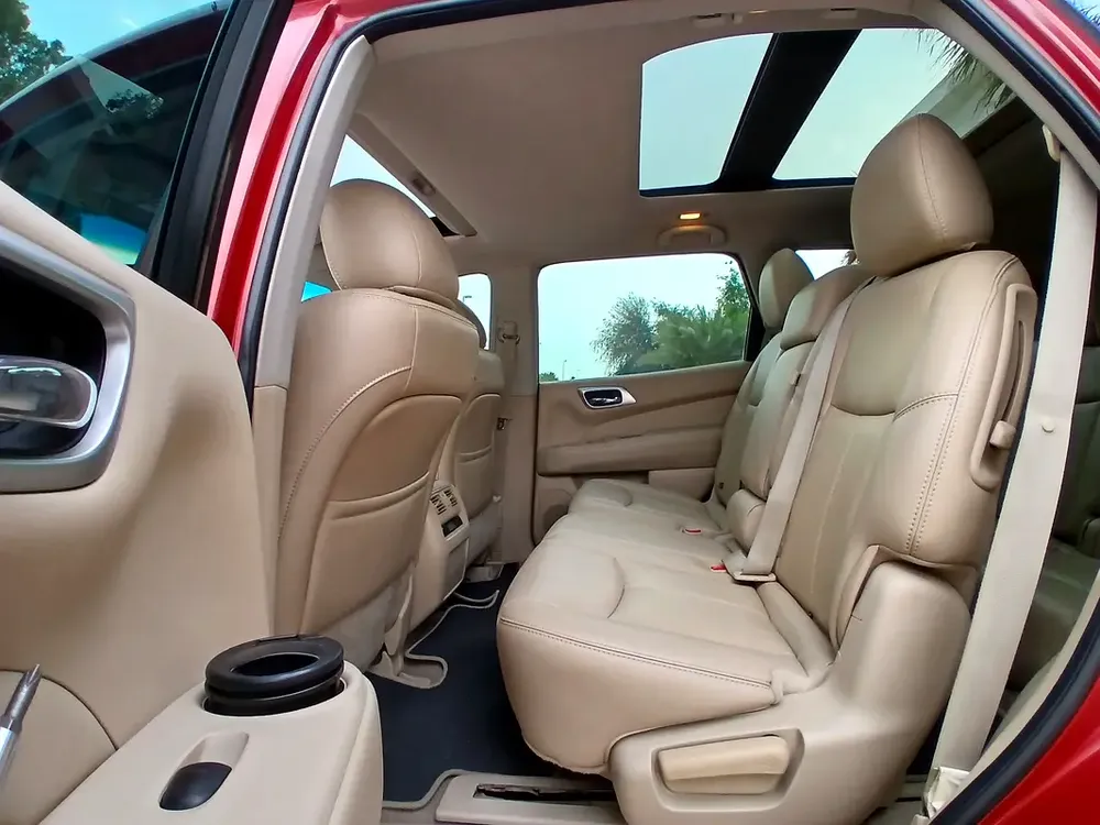 Nissan Pathfinder SV 2015 - GCC Specs - Well Maintained - Image 10