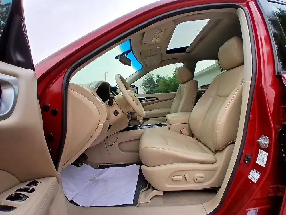 Nissan Pathfinder SV 2015 - GCC Specs - Well Maintained - Image 11