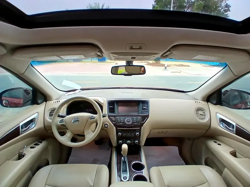 Nissan Pathfinder SV 2015 - GCC Specs - Well Maintained - Image 9