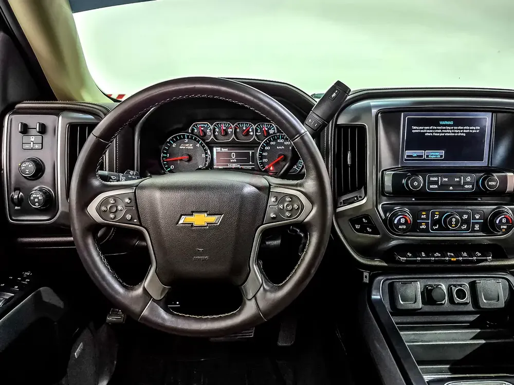 AED 3769/month | 2015 Chevrolet Silverado  | GCC Specs | Ref#473576 - Image 10