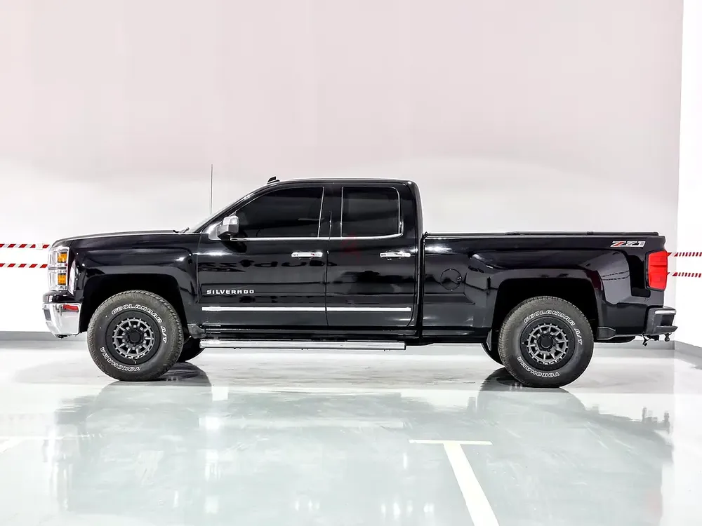 AED 3769/month | 2015 Chevrolet Silverado  | GCC Specs | Ref#473576 - Image 5