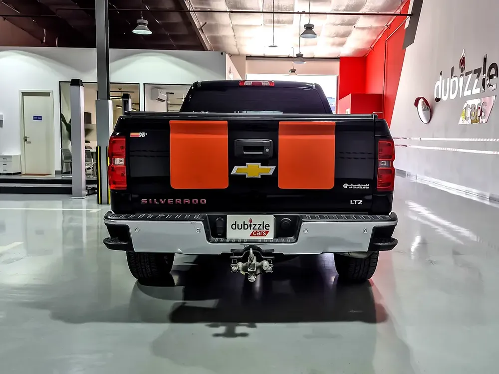 AED 3769/month | 2015 Chevrolet Silverado  | GCC Specs | Ref#473576 - Image 7
