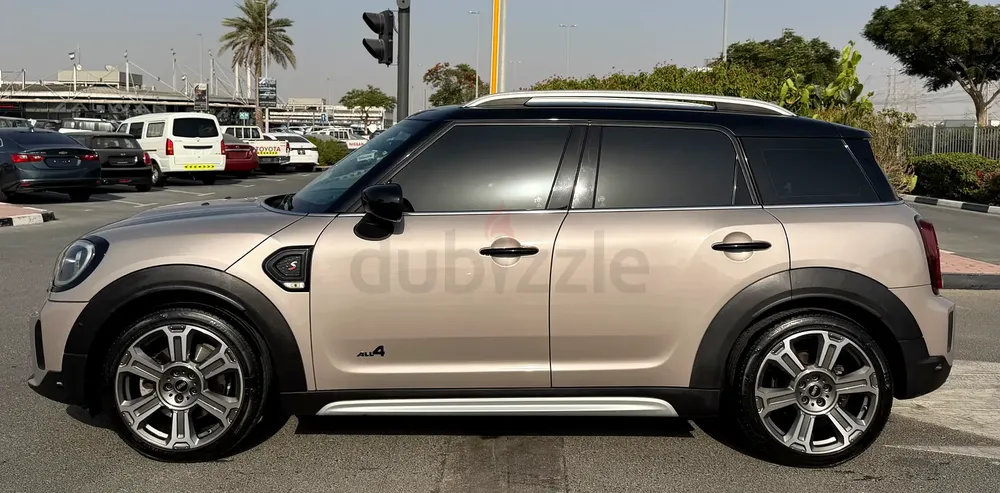 GCC .. FSH .. Original paint .. Perfect Condition .. S .. Low Mileage - Image 4