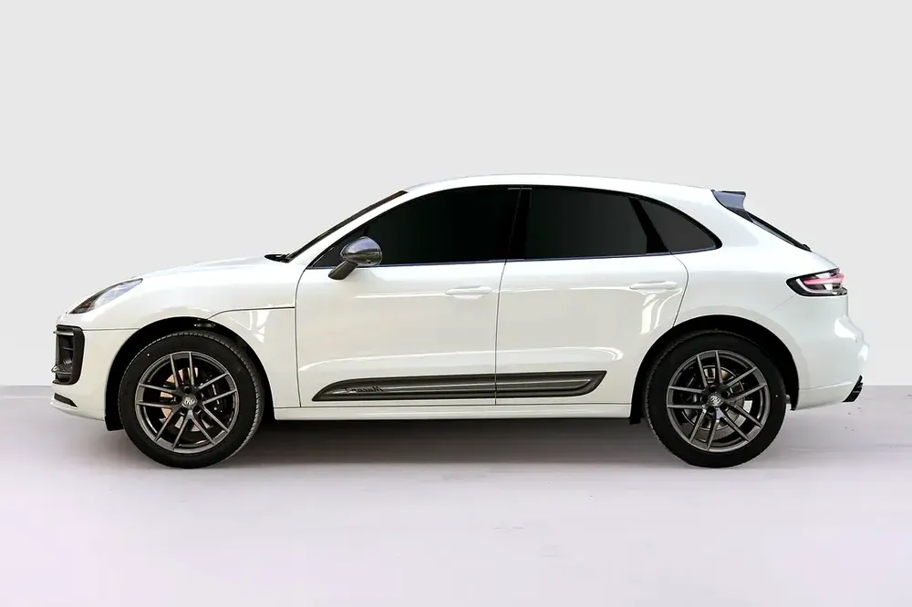 PORSCHE MACAN T 2025 - Image 14