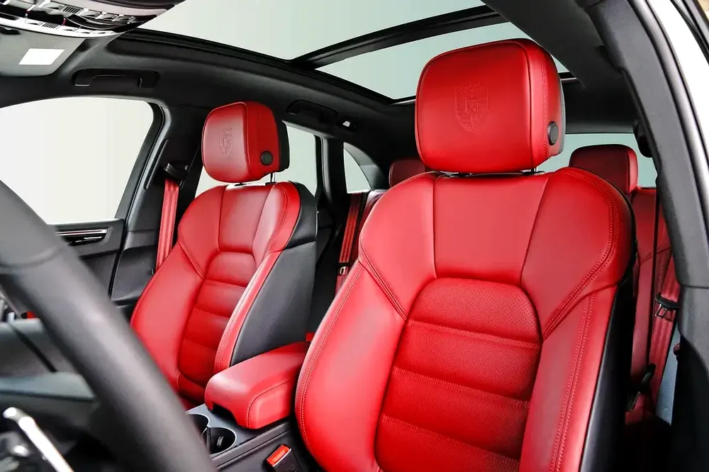 PORSCHE MACAN T 2025 - Image 8