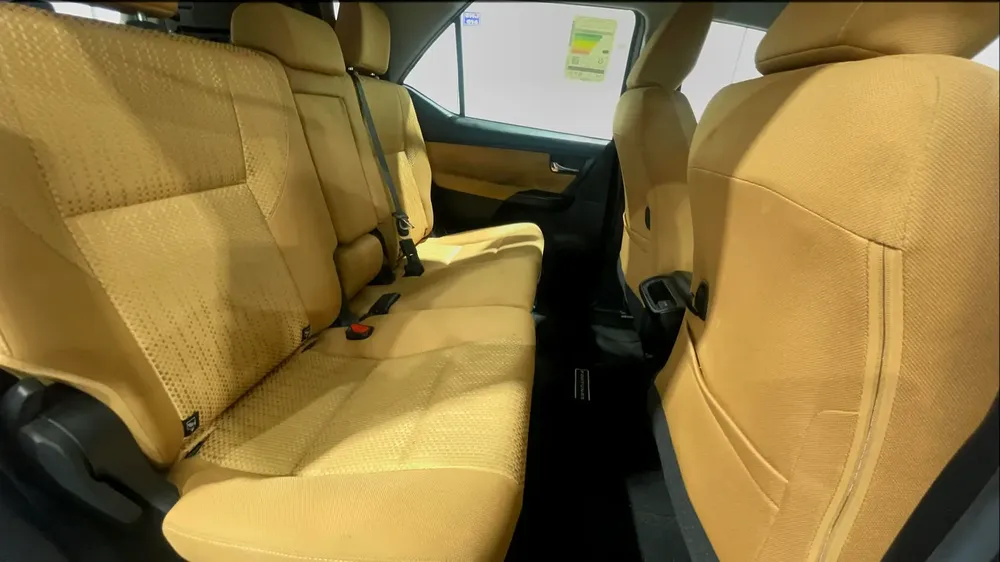 AED 1,368/m | 0 DP | Free 3 Months Warranty | Service History | 30 Day Return | TOYOTA FORTUNER 2023 - Image 10