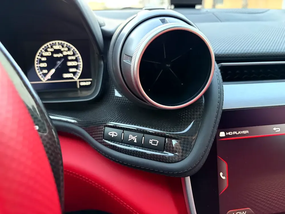 Ferrari Gtc 4 Lusso T 36,000kms full service history - Image 12