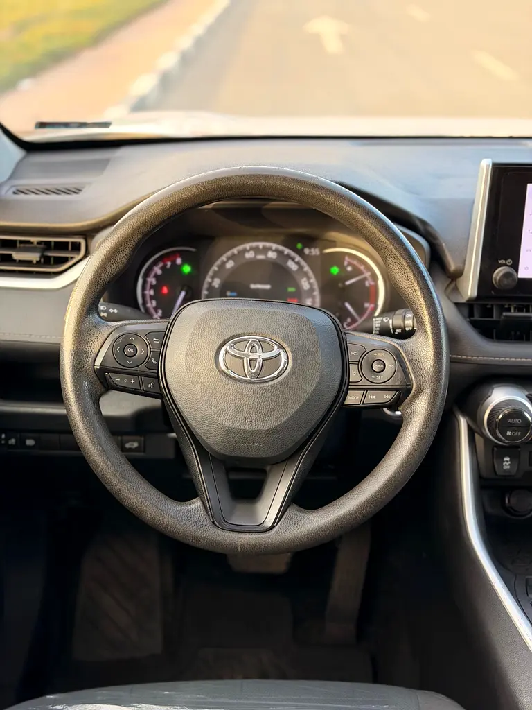 Toyota Rav 4 XLE Premium 2023,  -  UAE PASS - Well Maintained- - Image 6