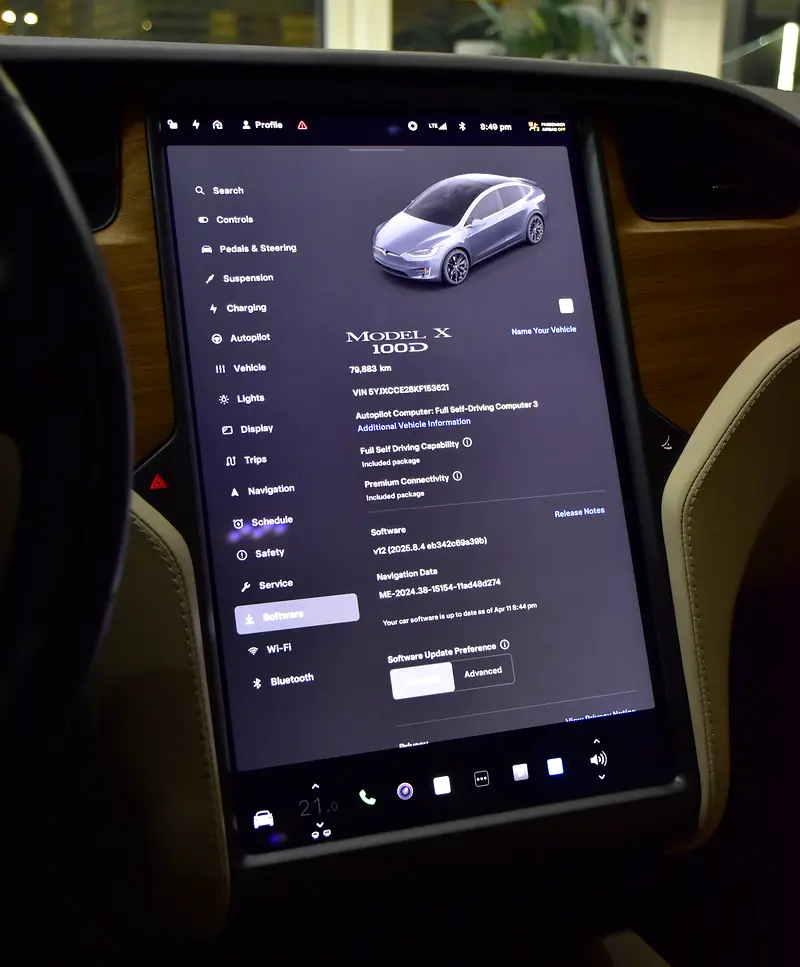AED 2,360 EMi at 0% DP | Tesla Model X 100D - Long Range ( 2019 Model ) in Grey Color GCC Specs - Image 16