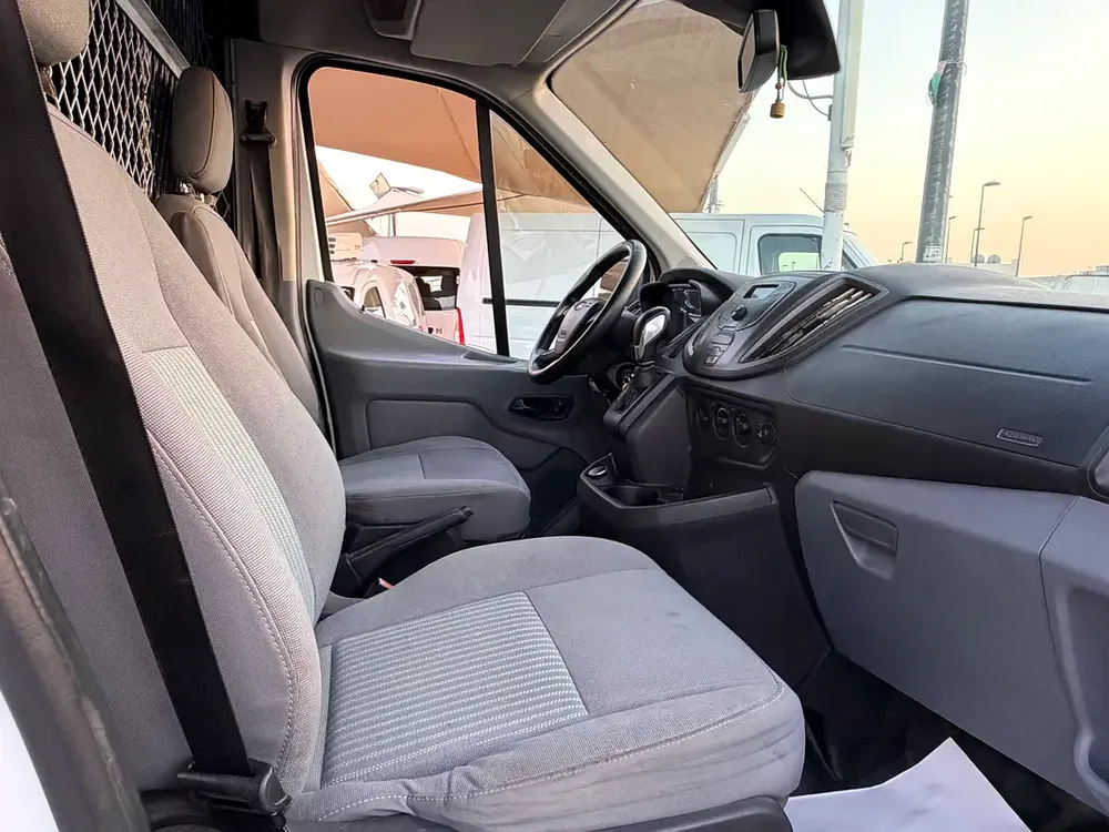 Ford Transit 2017  Van 250XL GCC Specs - Image 14