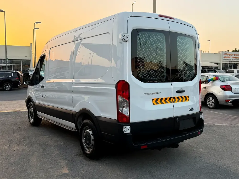 Ford Transit 2017  Van 250XL GCC Specs - Image 8