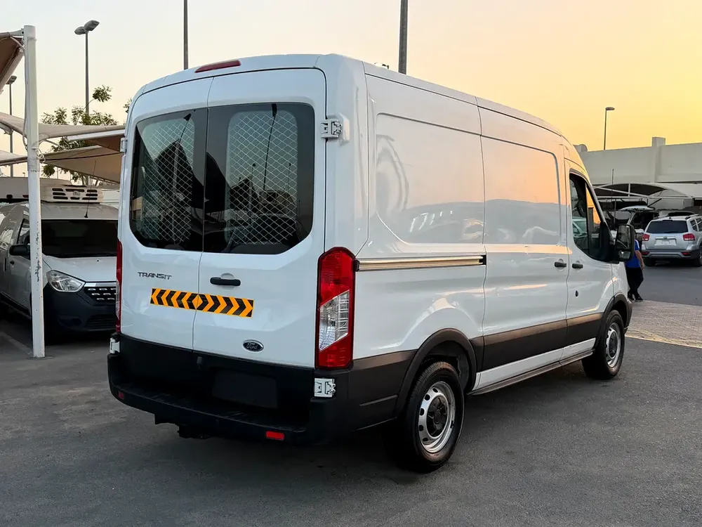 Ford Transit 2017  Van 250XL GCC Specs - Image 9