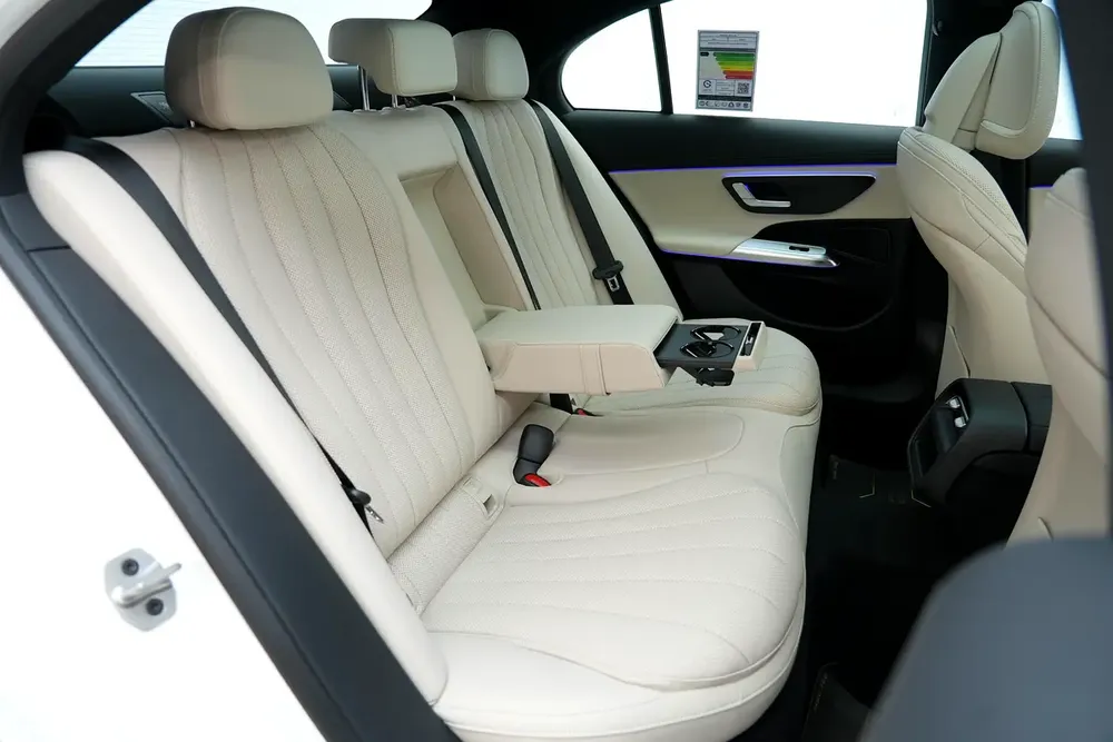 Best Price | Mercedes-Benz E 300 | 2026 GCC 0km | Agency Warranty | AMG Sports Package - Image 16