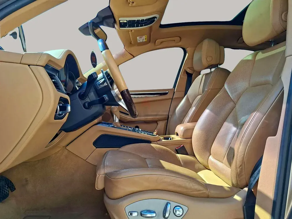 AED 4044/month | 2015 Porsche Macan  | GCC Specs | Ref#412184 - Image 11