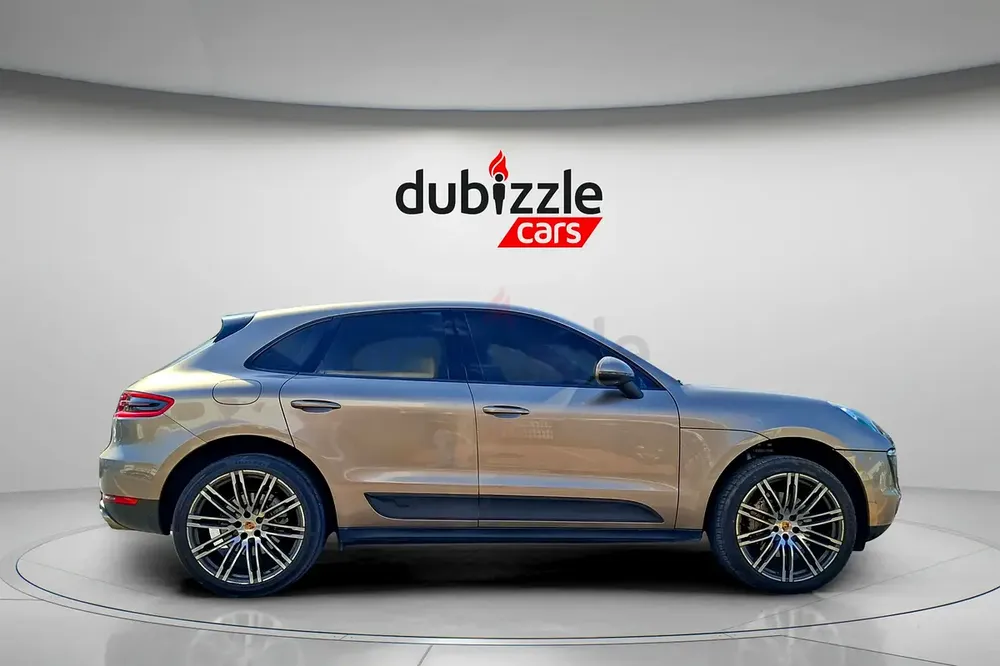 AED 4044/month | 2015 Porsche Macan  | GCC Specs | Ref#412184 - Image 4
