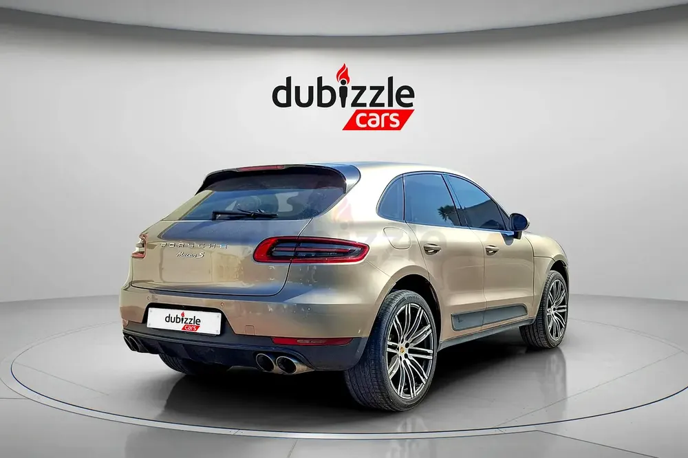 AED 4044/month | 2015 Porsche Macan  | GCC Specs | Ref#412184 - Image 6