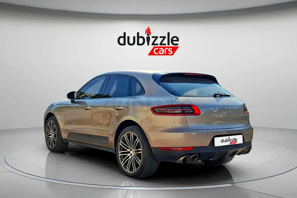 AED 4044/month | 2015 Porsche Macan  | GCC Specs | Ref#412184 - Image 8