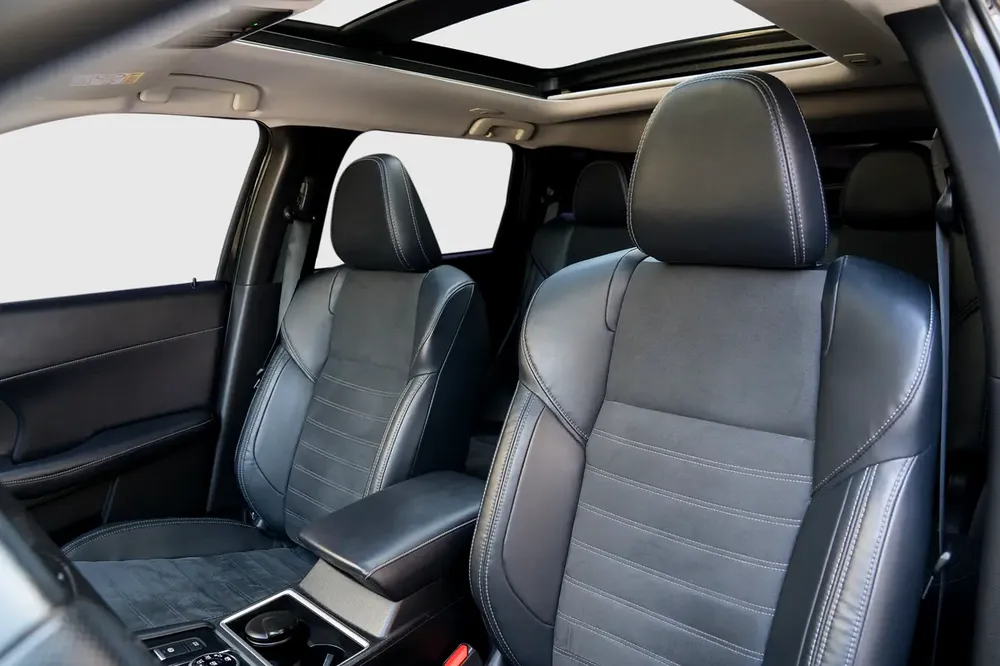 Mitsubishi Outlander GLS 2023 - Image 6