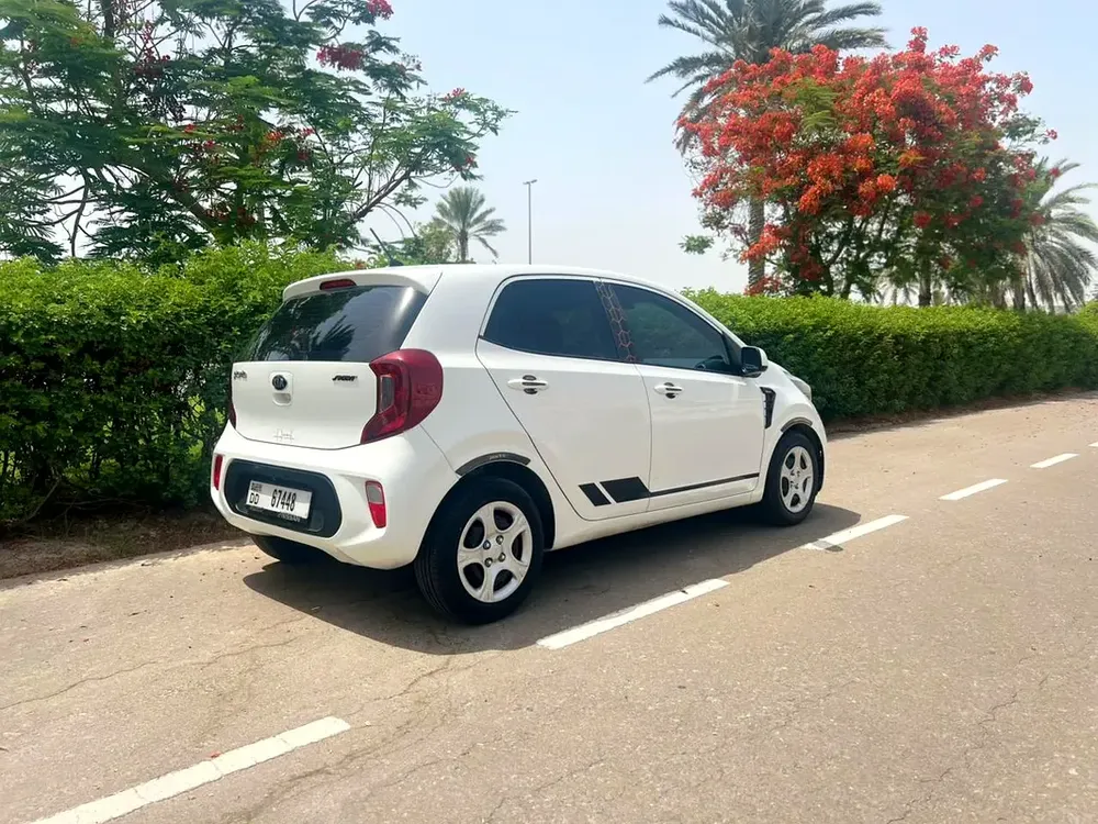 355-MONTHLY FOR 4 YEARS | GCC | LCD | REVERSE CAMERA | ACCIDENT FREE - Image 14