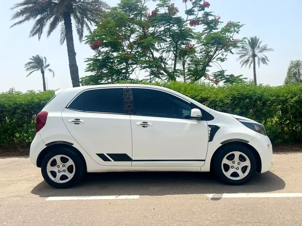 355-MONTHLY FOR 4 YEARS | GCC | LCD | REVERSE CAMERA | ACCIDENT FREE - Image 15