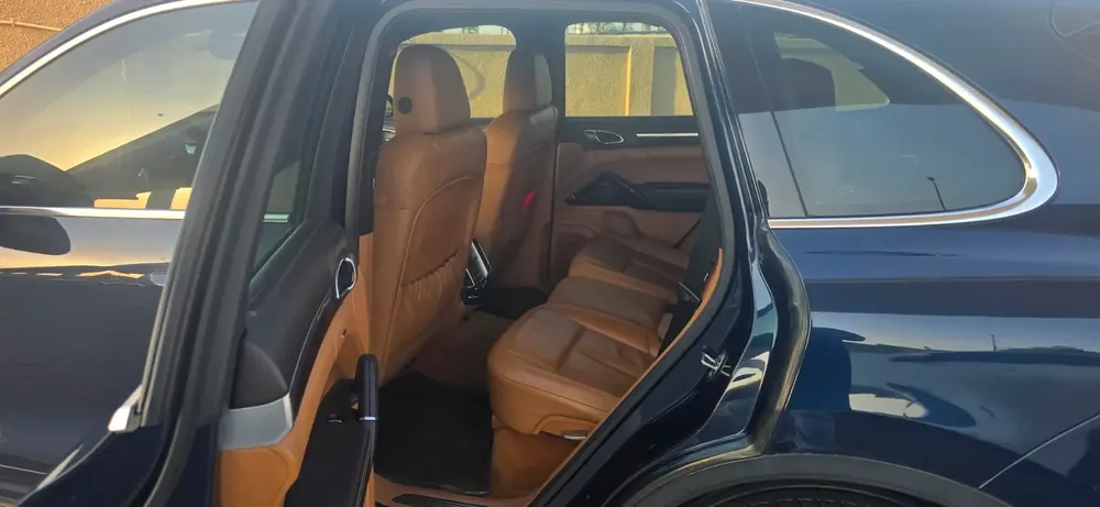 Porsche Cayenne S 2012 | GCC Specs | Well Maintained - Image 10