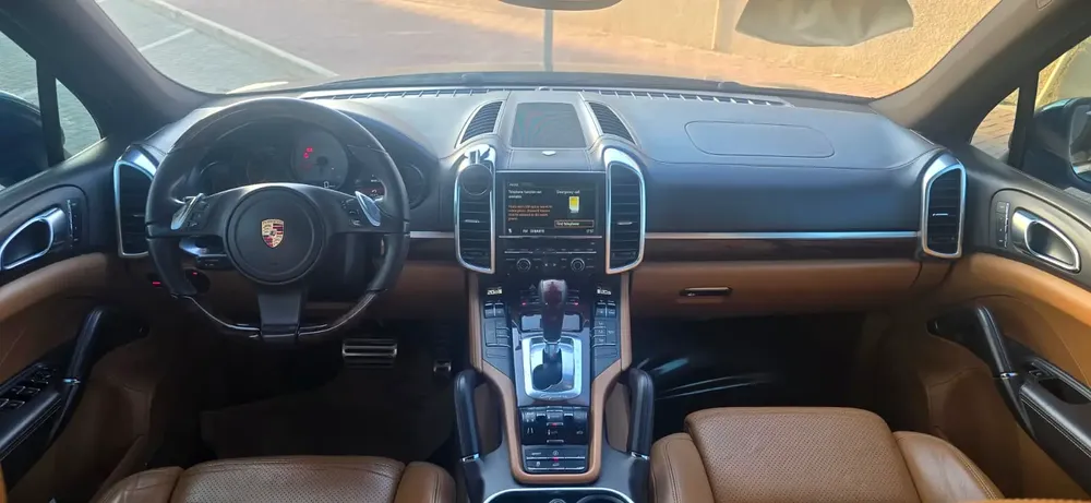 Porsche Cayenne S 2012 | GCC Specs | Well Maintained - Image 8